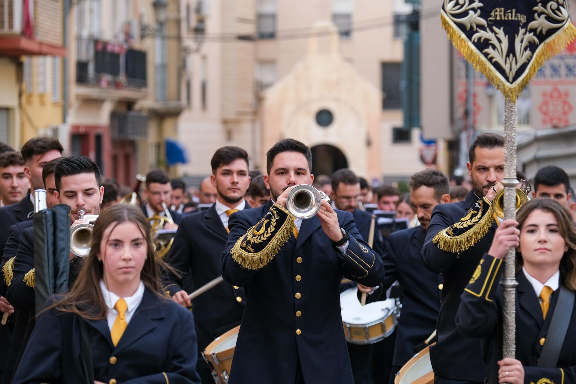 Procesión extraordinaria de la Virgen del Amparo por su 75 aniversario