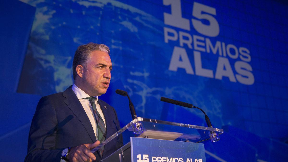 El consejero de Presidencia, Elías Bendodo durante su intervención en los Premios Alas