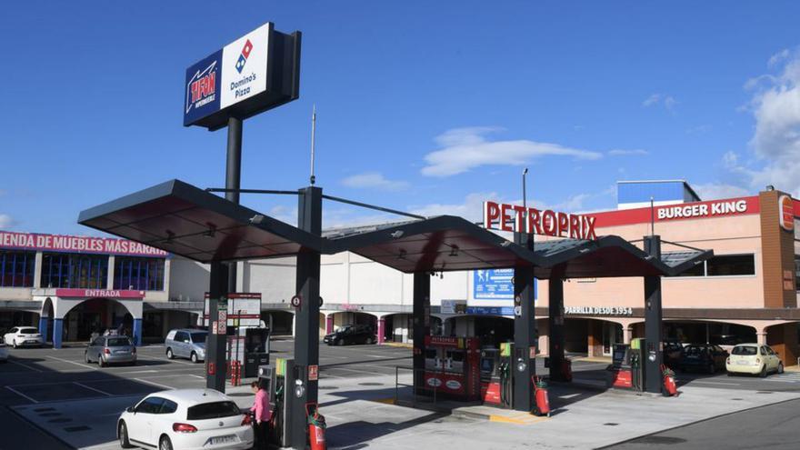 El Superior allana el camino para legalizar una gasolinera con orden de derribo en Arteixo