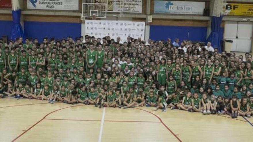 Sant Fruitós presenta els seus equips de bàsquet i voleibol