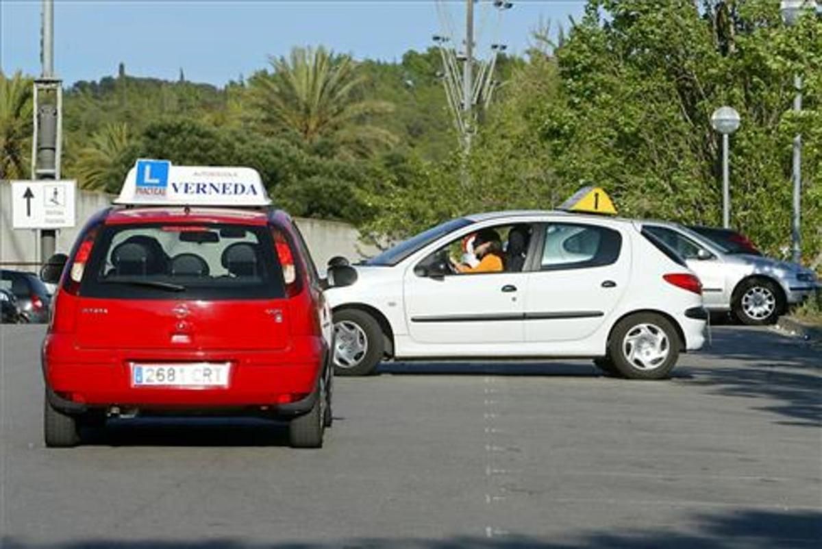 Cataluña tiene 65.148 personas en lista de espera para el examen práctico del carnet de conducir