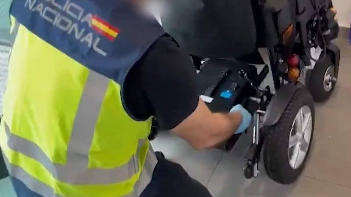 Sillas de ruedas con baterías de cocaína