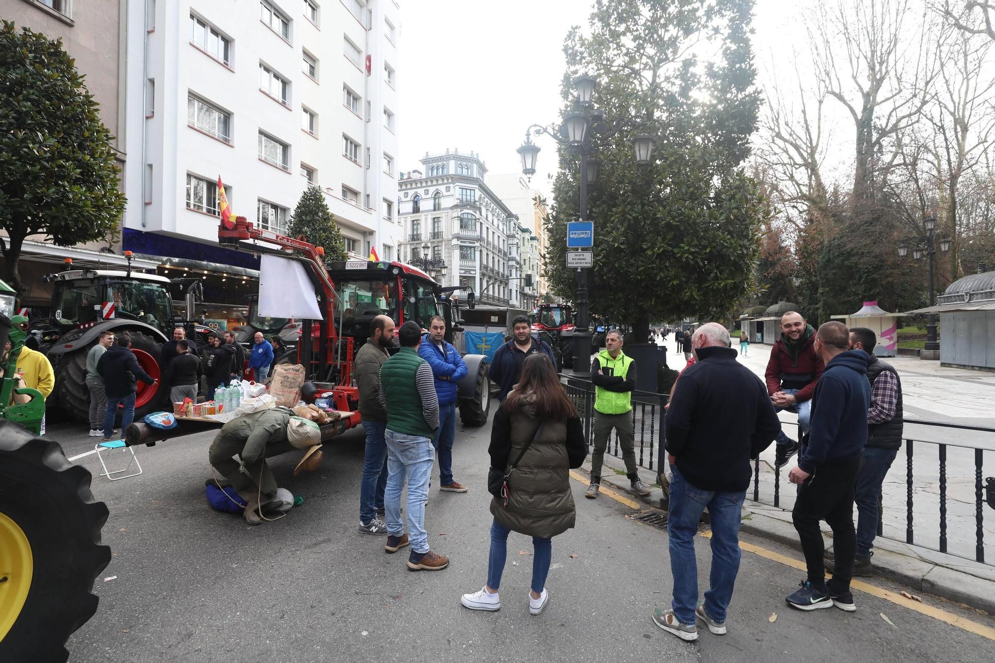 Protestas de los ganaderos y agricultores en Oviedo