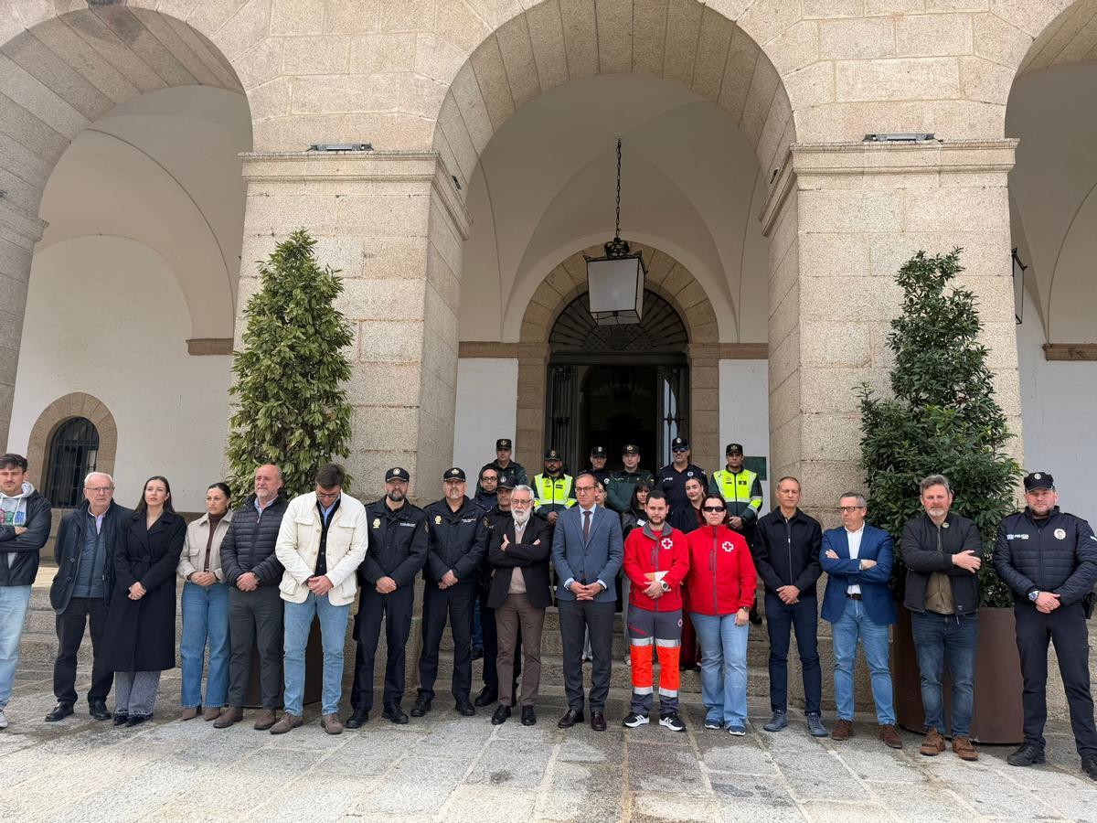 Minuto silencio Dia Victimas Terrorismo en Cáceres.
