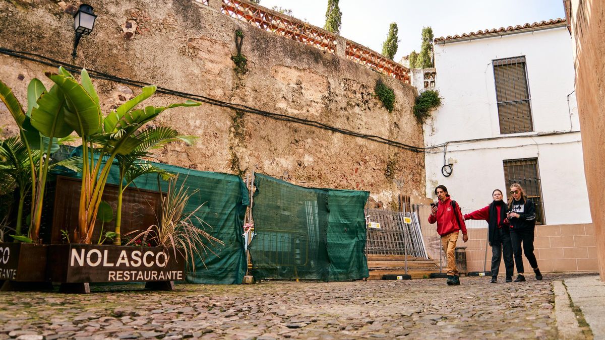 Esquina del adarve, a la altura de la torre Redonda, uno de los dos puntos del recinto amurallado incluidos en la segunda fase.