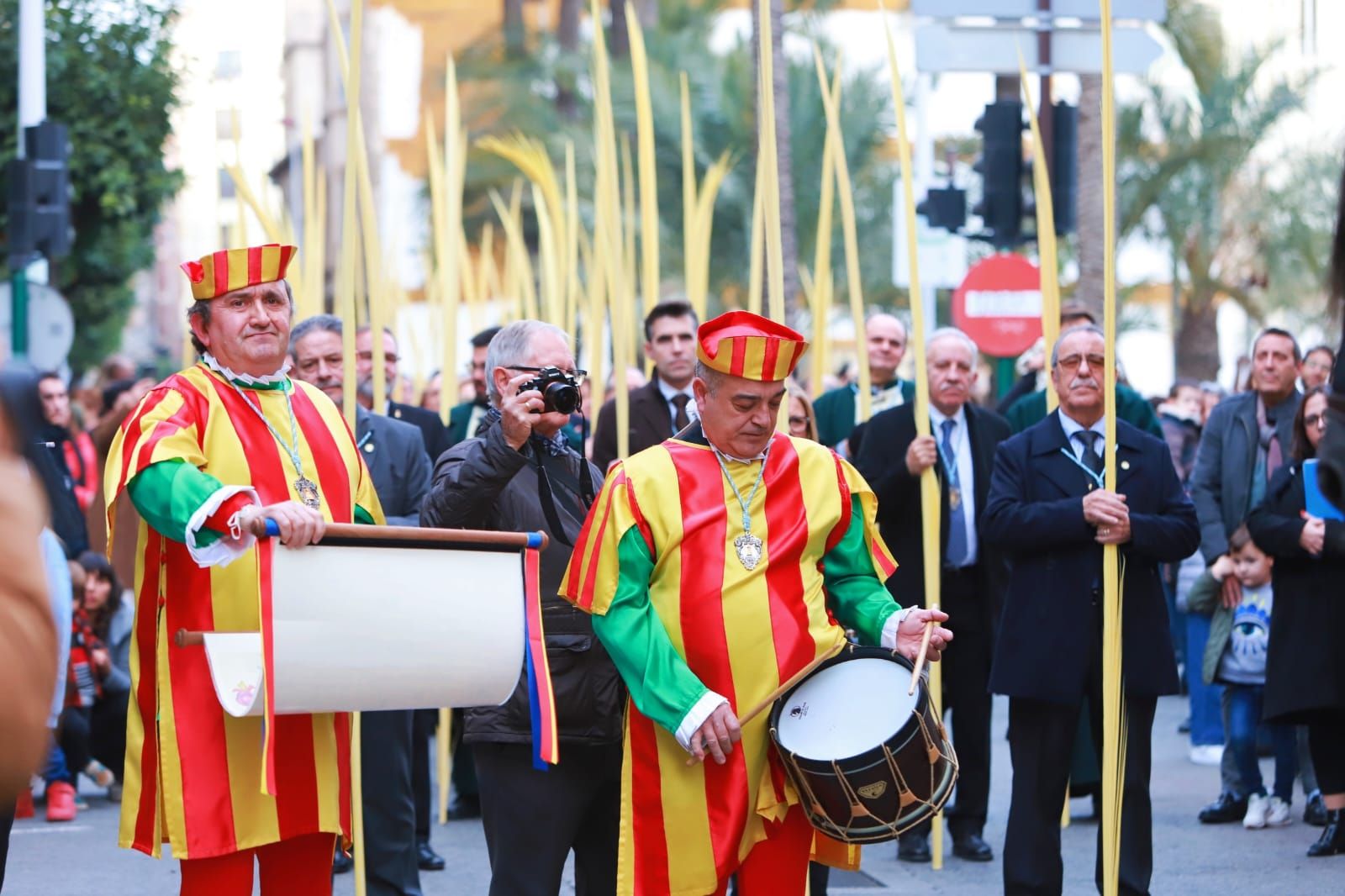 Cien imágenes para entender las Fiestas de la Venida de la Virgen de Elche