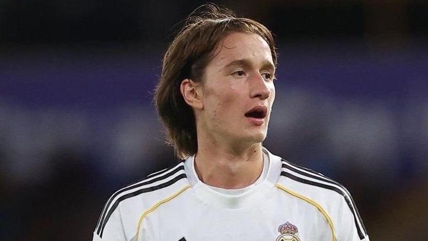 Joan Martínez entra en escena en el Valencia CF