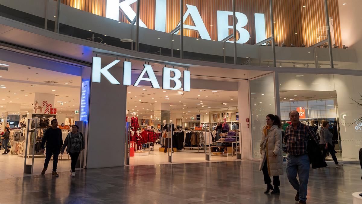 Una encargada de tienda de Kiabi (la marca que hace competencia a Primark o Zara) desvela el sueldo que gana: &quot;Entre 35.000 y 45.000 euros brutos&quot;