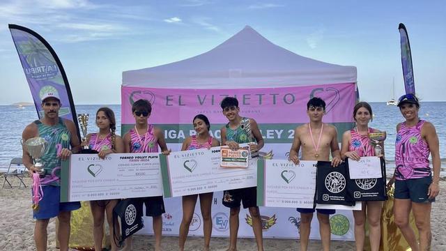 Una imagen de los ganadores. | LA TRIBU