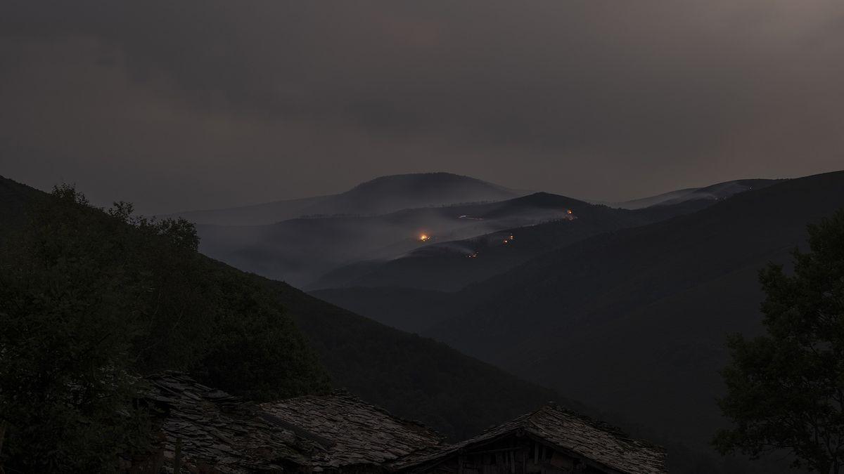 Miles de hectáreas en dos días de peligro en el incendio de O Irixo, Dozón y Lalín.