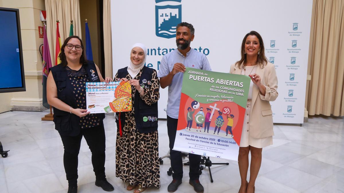 Presentación del programa 'Universitarios por la Tolerancia', este martes en el Ayuntamiento.
