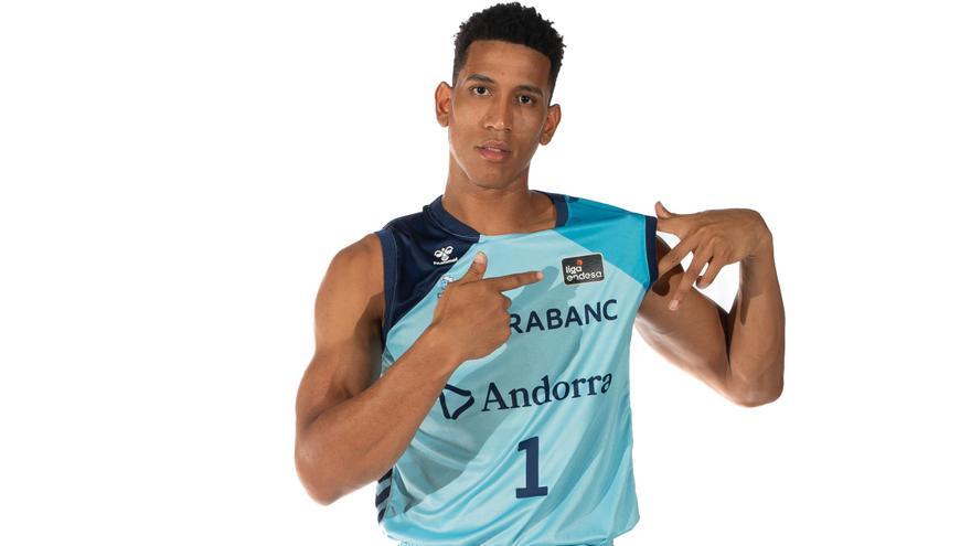 Tyson Pérez: &quot;Tampoco voy a mentir y está la posibilidad de fichar por Unicaja&quot;