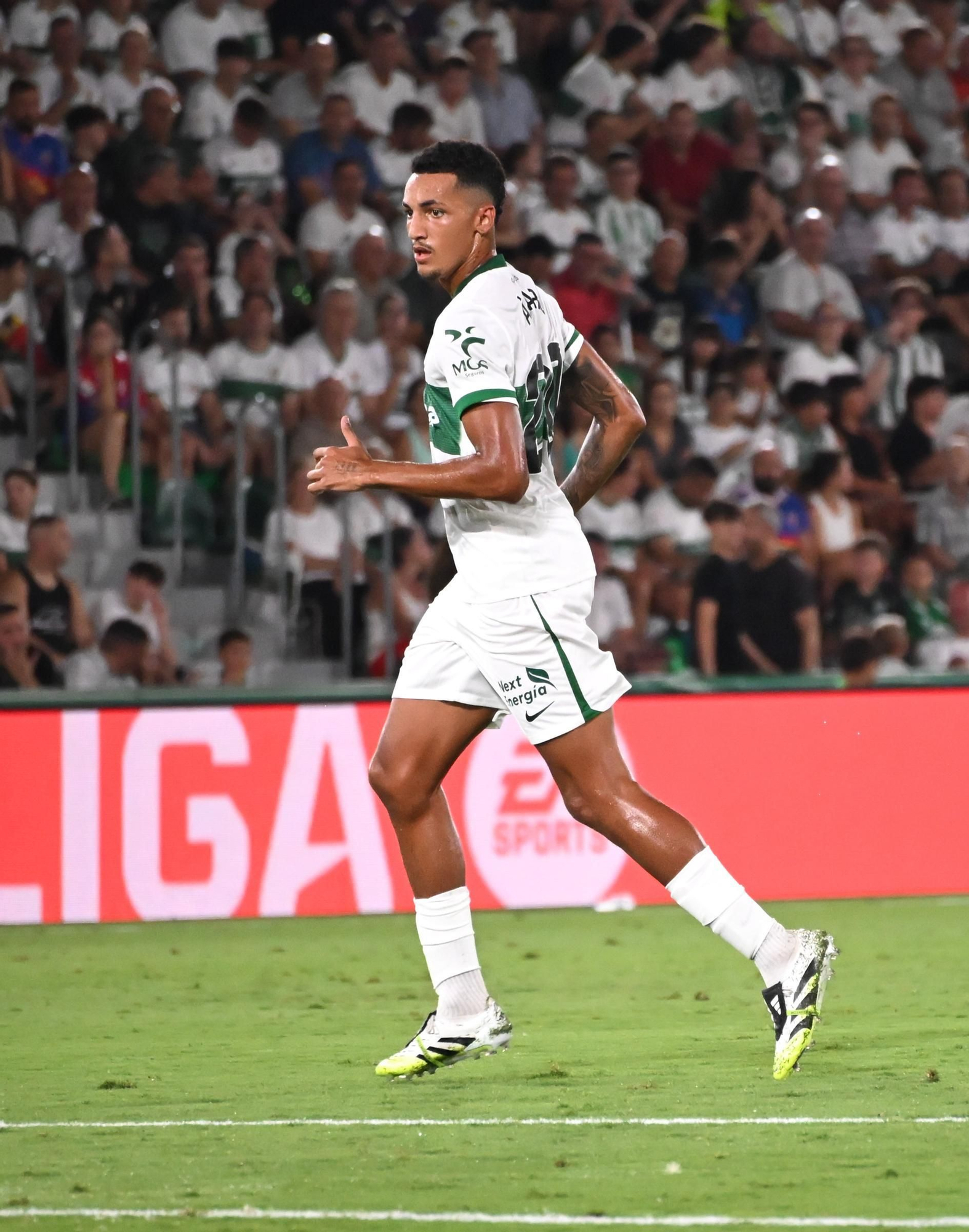El Elche vuelve a Primera División con un empate frente al Betis (1-1)