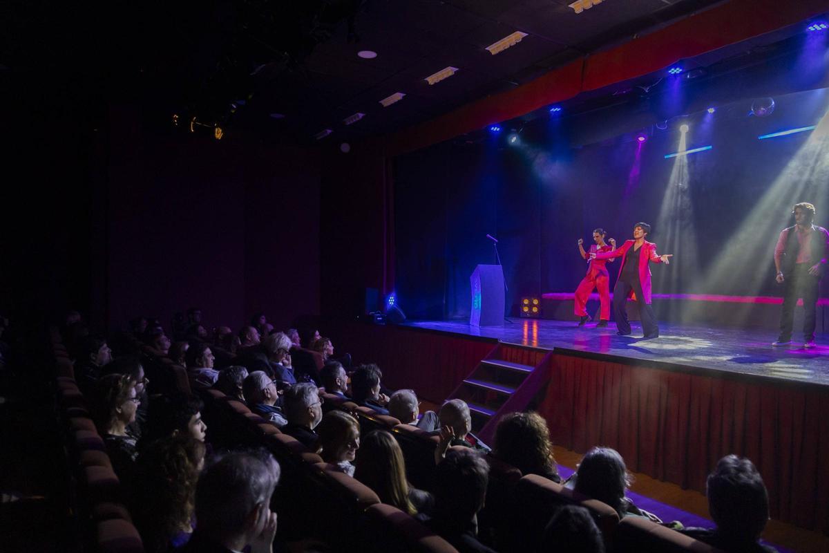 Una actuación teatral en València, en una imagen de archivo.