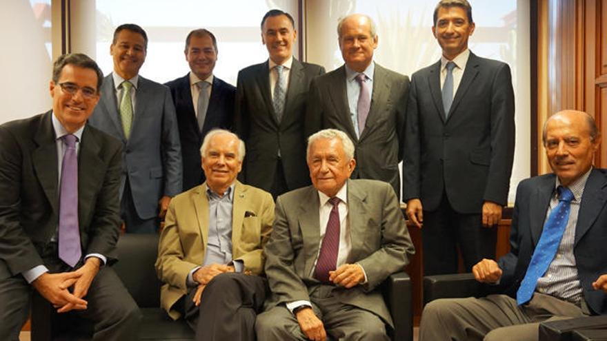 Jaime Sáenz de Tejada, Francisco Sánchez Martínez, Pedro Luis Cobiella Suárez, Javier Suárez López, Eustasio López González, José Manuel Martín, David Conde, Pedro Agustín del Castillo Machado y Rafael Doménech