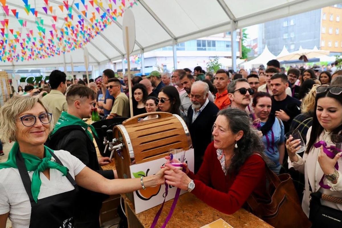 La Feira da Sidra más multitudinaria en fotos: A Estrada saboreó una edición de récords