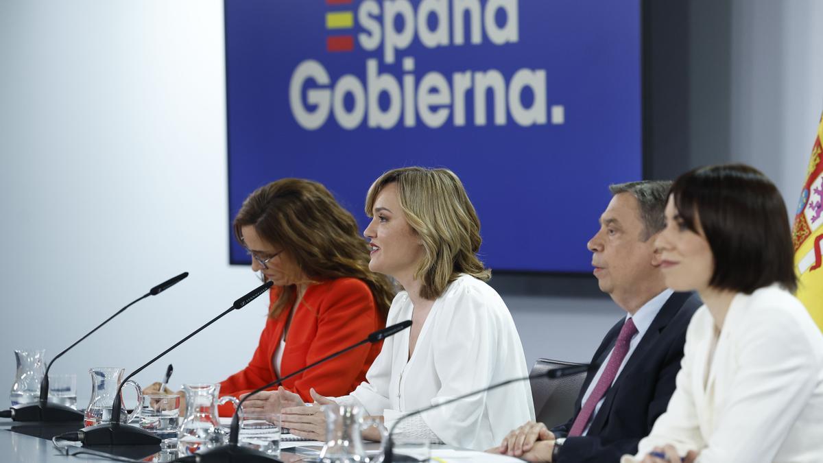 Mónica García, Pilar Alegría, Luis Planas y Diana Morant tras el Consejo de Ministros.