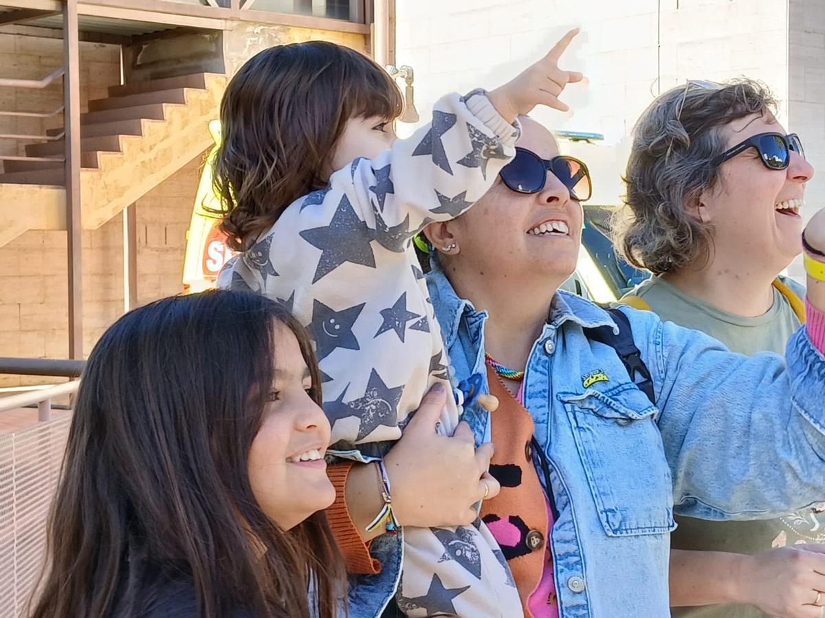 La familia de Elisa y Ana, un "modelo de diversidad" para su entorno