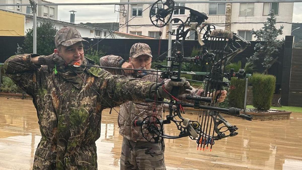 Vídeo: Una manada de jabalís merodea cerca de la playa de Torreblanca
