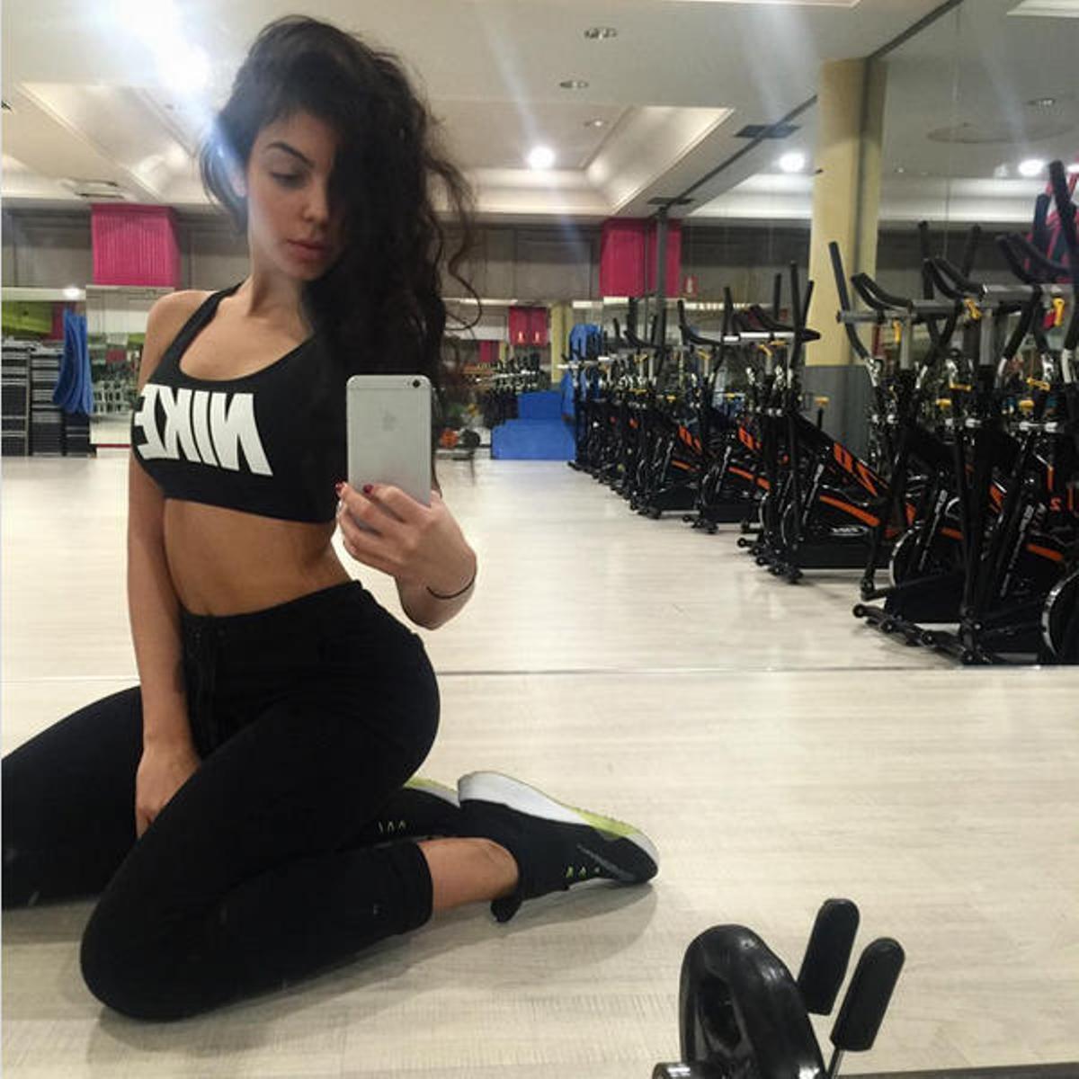 Georgina y sus fotos más sexis