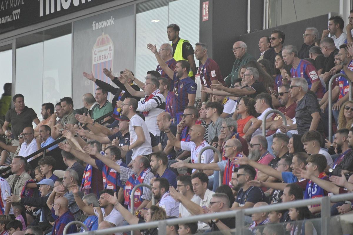 Eldense-Oviedo: El Eldense se diluye pero vuelve a sumar