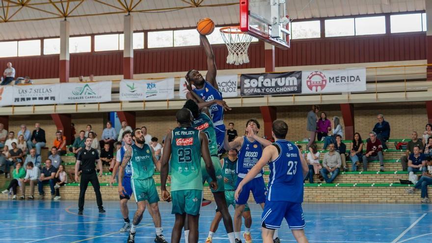 El BCB no echa una mano al Mérida en su lucha por ser segundo