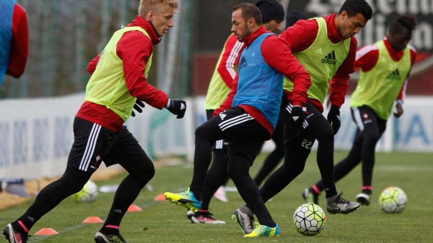 Wass y Hugo Mallo podrán jugar contra el Granada