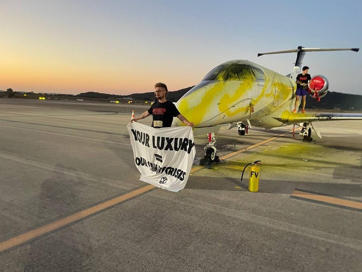 Acción de protesta en el aeropuerto de Ibiza, este verano Acción de protesta en el aeropuerto de Ibiza, este verano