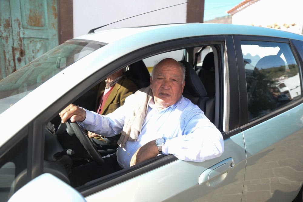 AMBIENTE TURISTAS EN TEJEDA