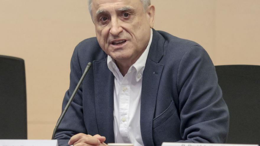 El catedràtic Ramón Flecha, en el transcurs d’una conferència. | IRAM COLLIN