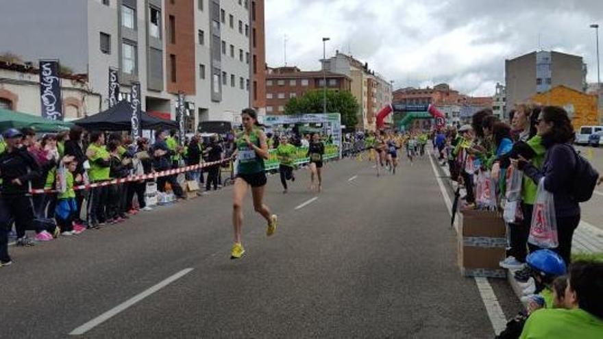 Beatriz Alvarez, primera vencedora femenina de la Carrera del Cerco