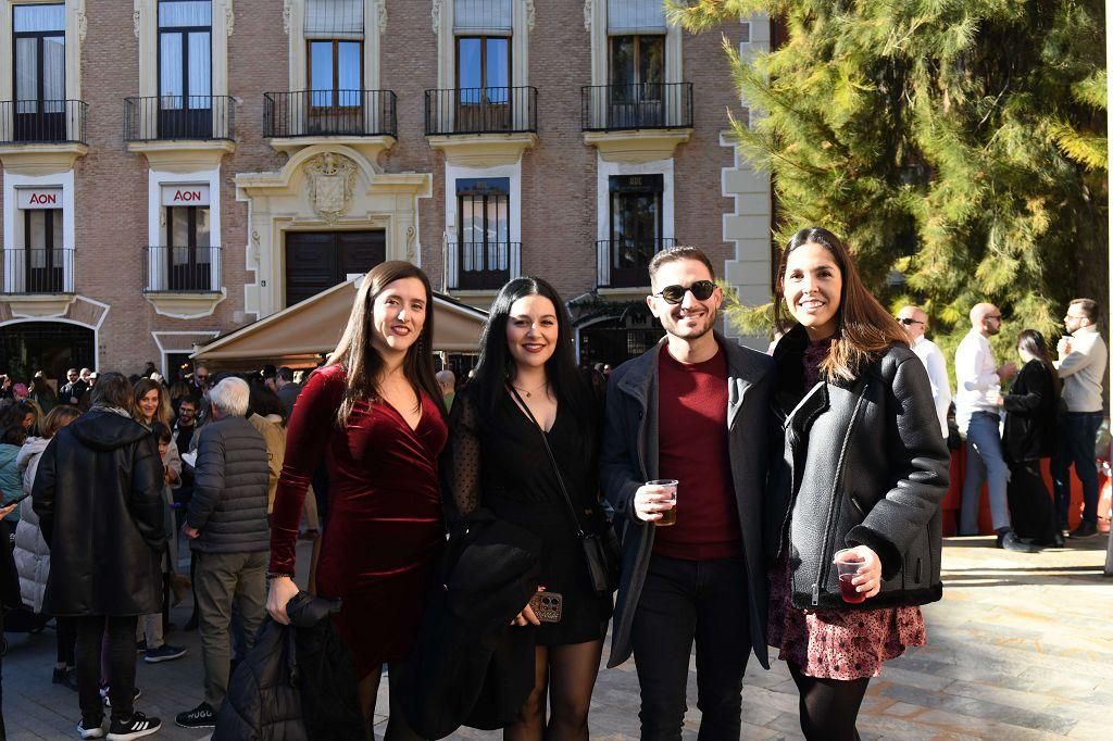 Murcia se echa a las calles durante el tardeo de Nochebuena