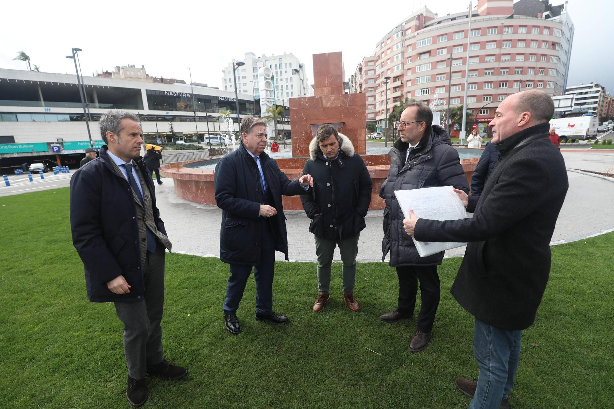 EN IMÁGENES: La nueva plaza de la Cruz Roja de Oviedo ya está abierta al público