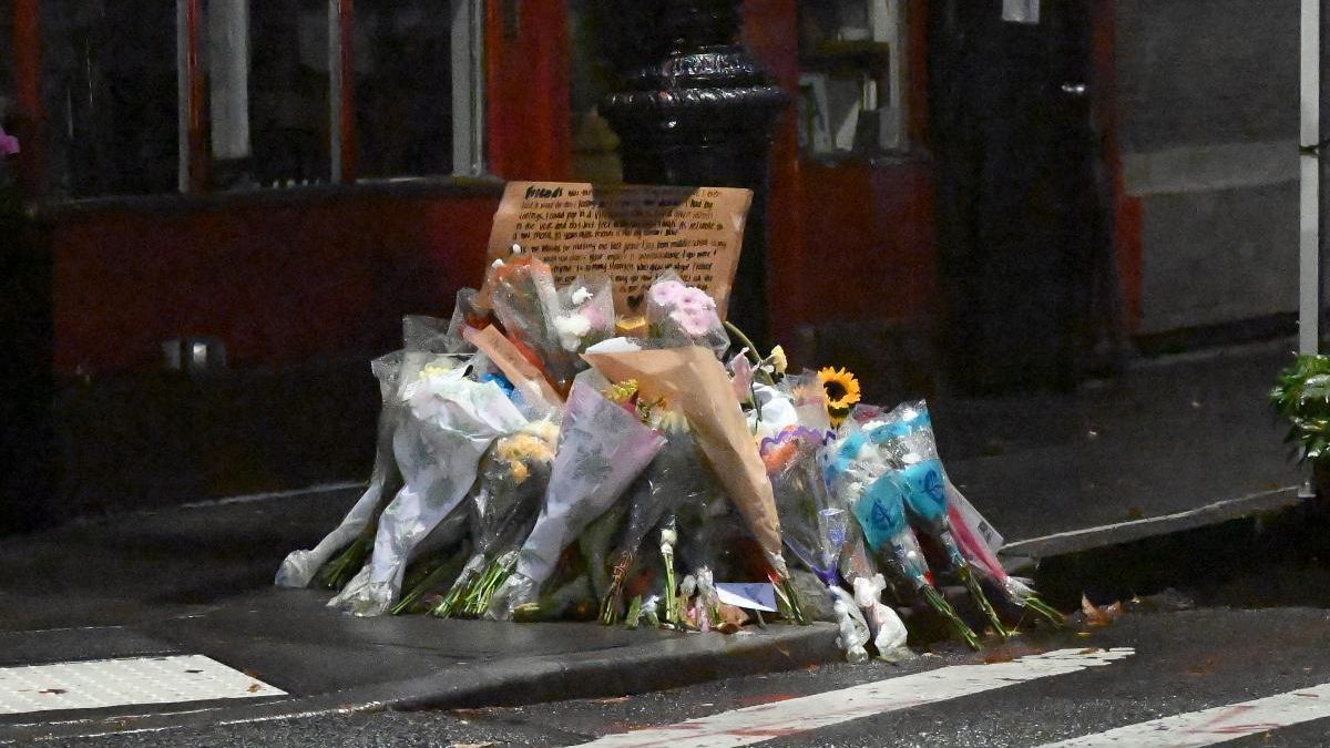 Homenaje Matthew Perry en Nueva York