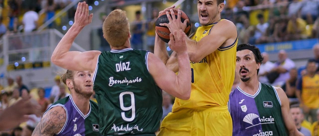 El Dreamland Gran Canaria recupera su mejor versión para doblegar al Unicaja