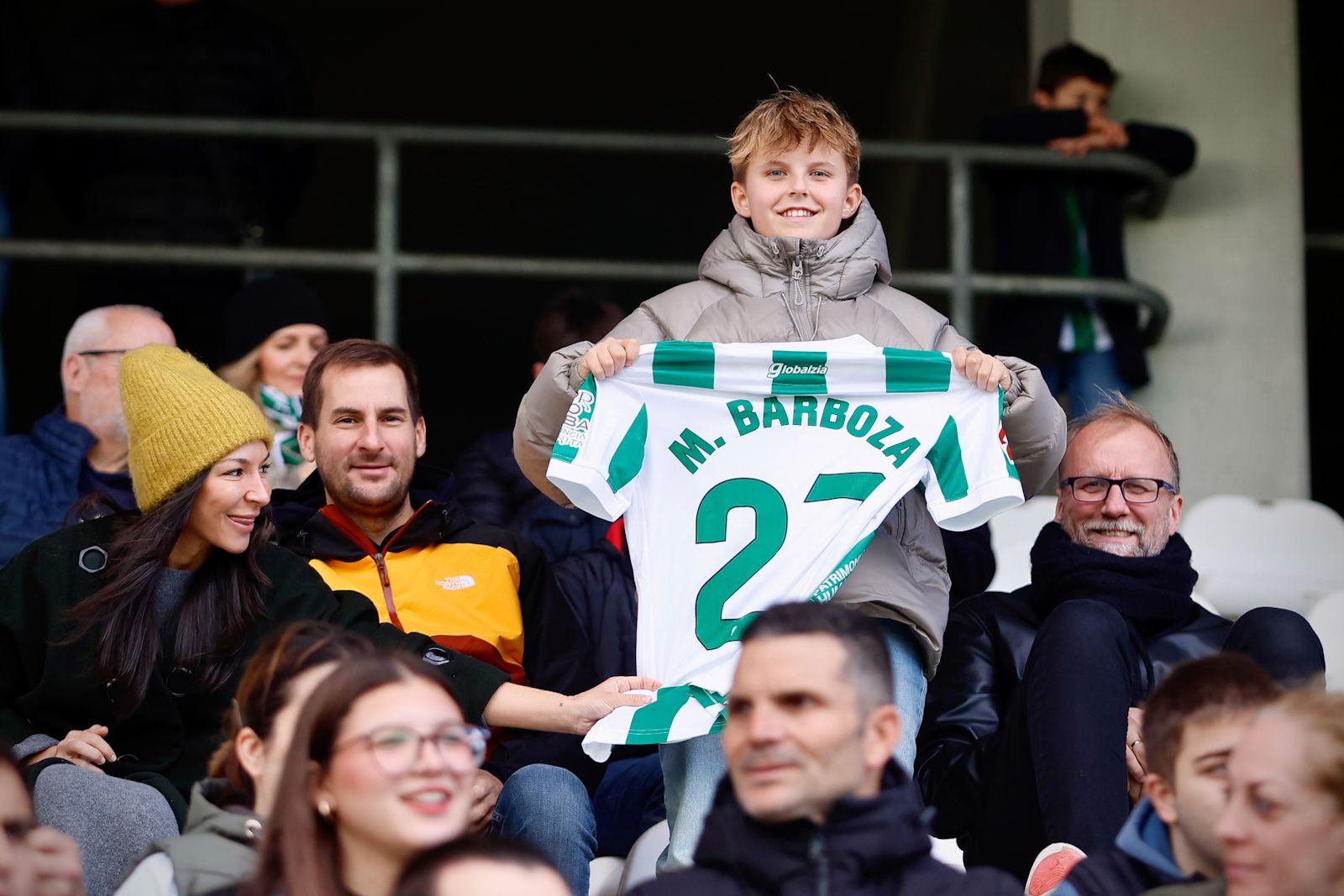 El Córdoba entrena ante su afición en El Arcángel