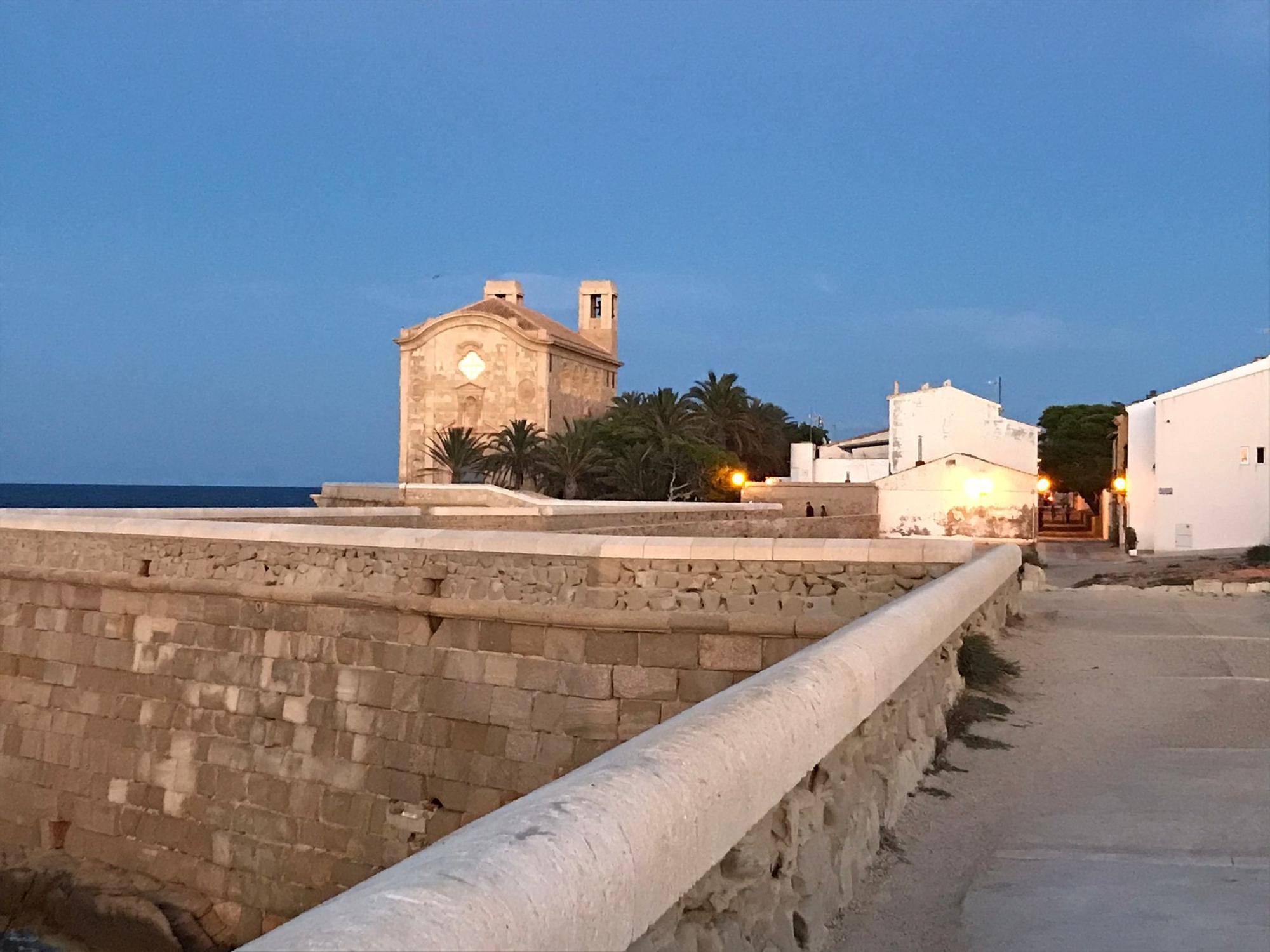 Un paseo por Tabarca, la esencia del Mediterráneo en frasco pequeño