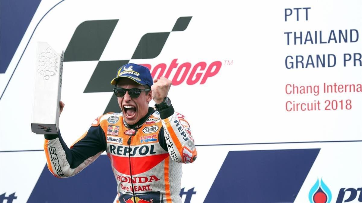 Marc Márquez celebra un nueva victoria en el GP de Tailandia