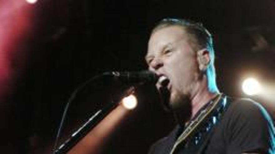 Metallica regresa con nuevo álbum tras ocho años sin editar disco de estudio