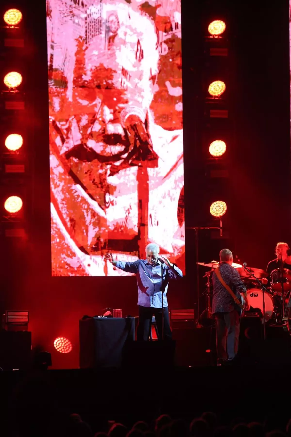 Tom Jones, incombustible en Alicante