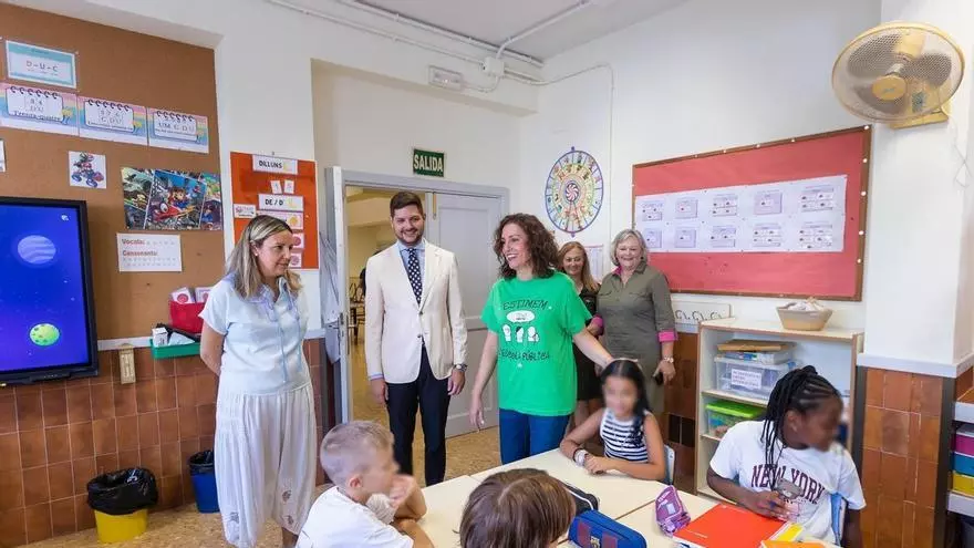 El curso empieza con alumnos en barracones en la Font d'en Carròs y Tavernes de la Valldigna y centros recién reformados en Oliva y Gandia