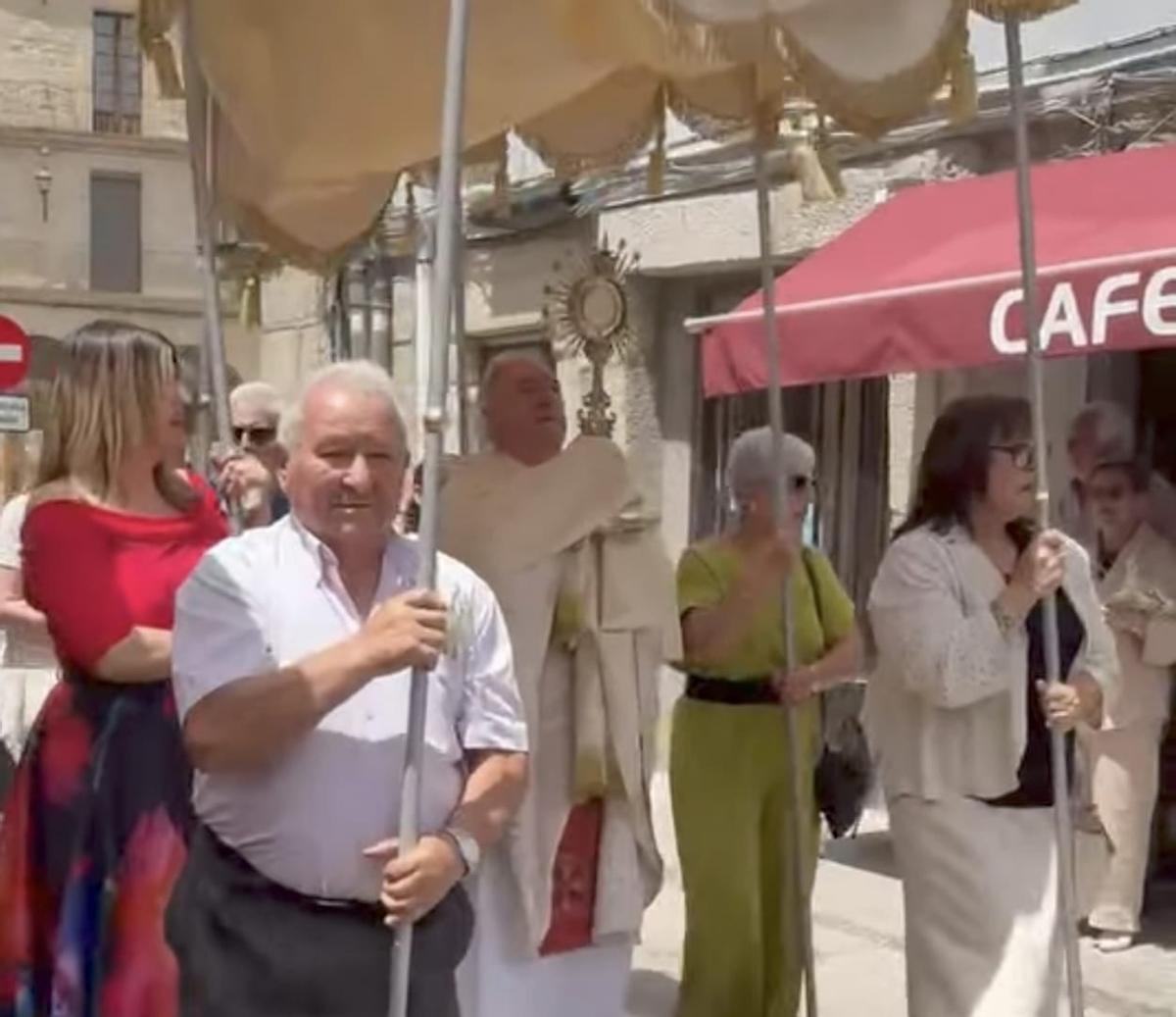 GALERÍA | El Corpus Christi impregna de devoción los pueblos de Zamora