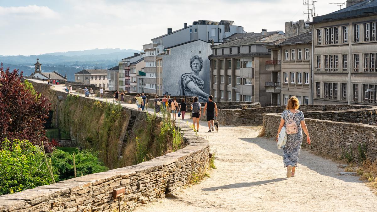 Esta muralla es una de las más espectaculares de España (y del mundo).