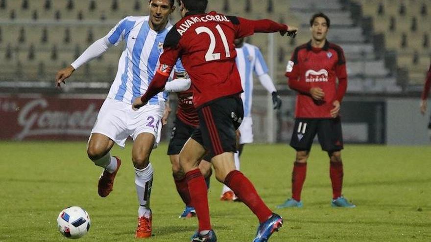 Roque Santa Cruz consiguió el tanto que le da esperanzas al Málaga para pasar la eliminatoria.