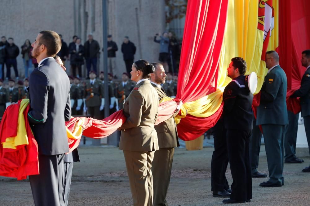 Izado solemne de la bandera