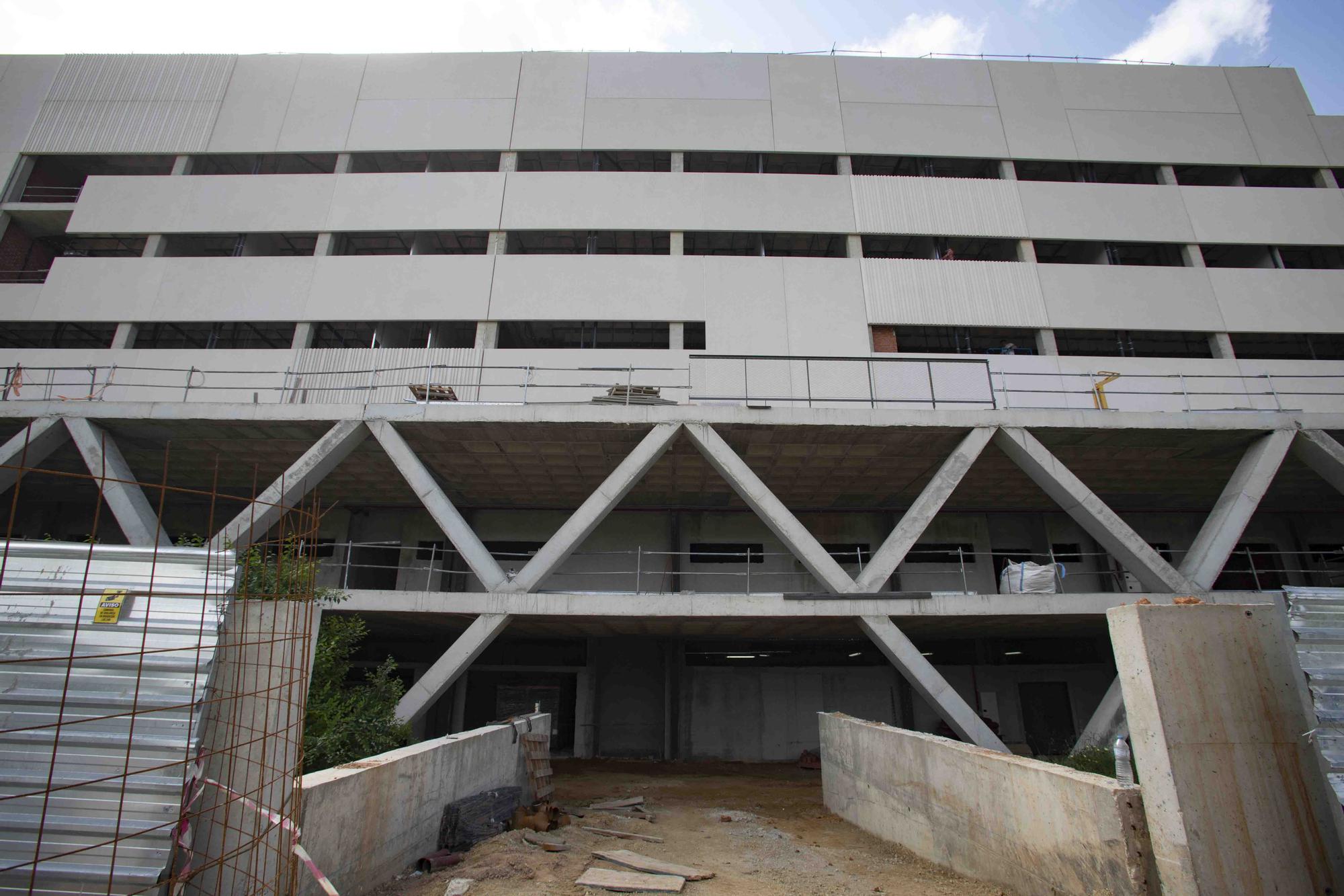 La construcción del nuevo hospital de Ontinyent sigue a buen ritmo.