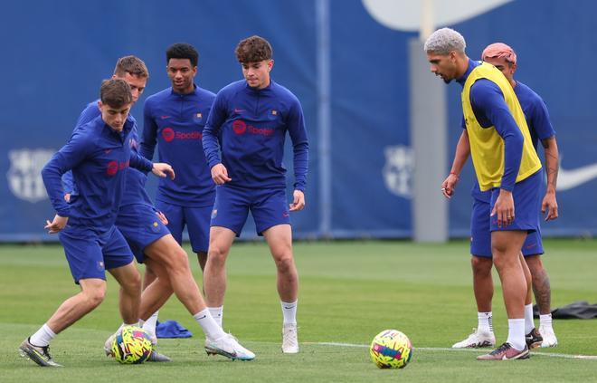 Último entrenamiento del FC Barcelona antes del clásico ante el Real Madrid