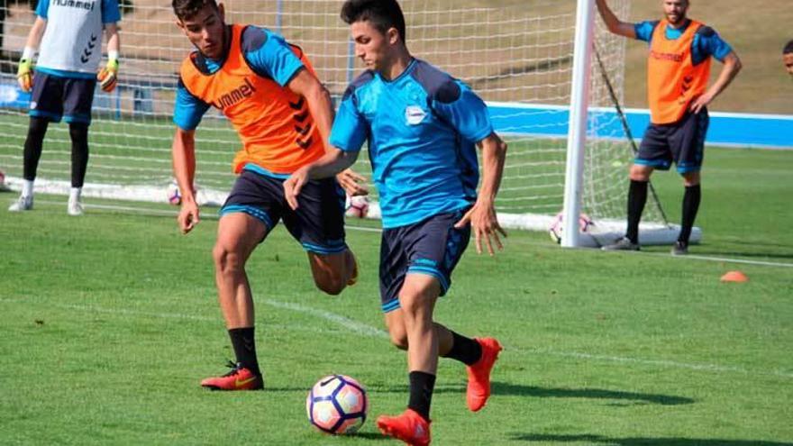 Manu García, en un entrenamiento con el Alavés.