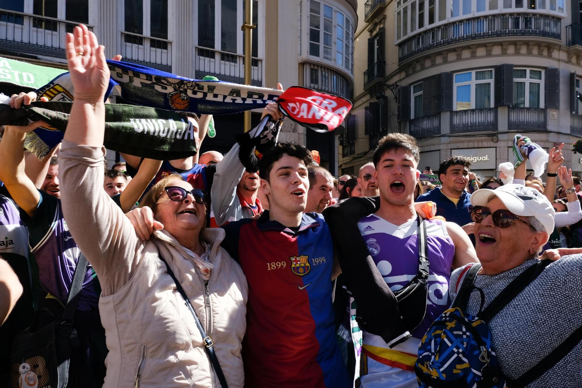 Las aficiones de la Copa del Rey tomaron el Centro este sábado, antes de las semifinales