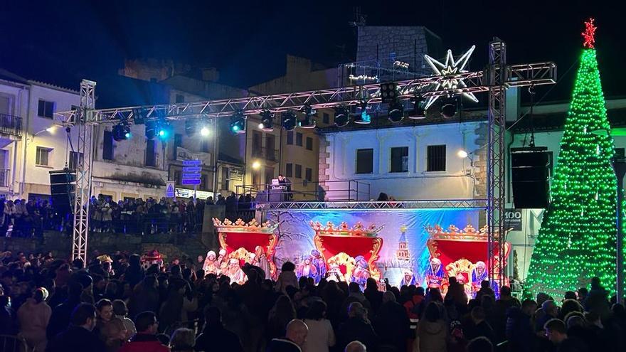 La cabalgata de los Reyes Magos de Coria tendrá 8 carrozas y participarán unas 700 personas